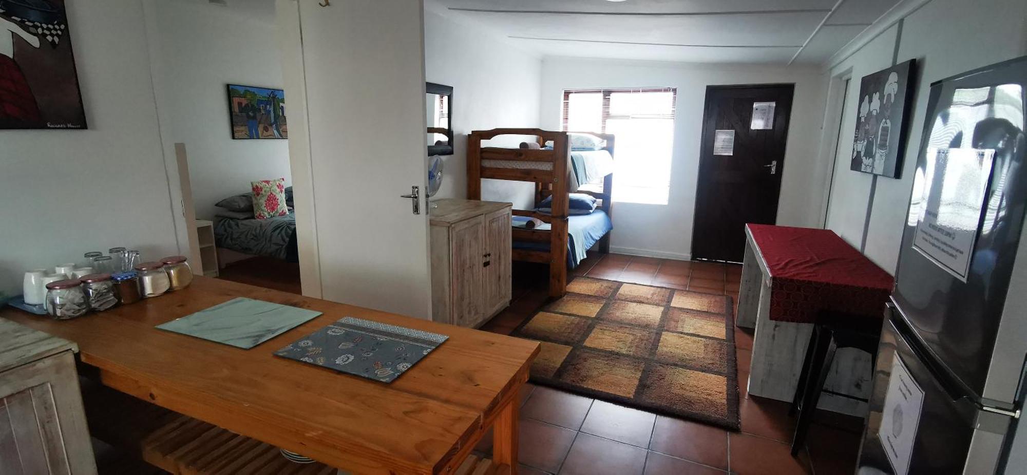 Hermanus Backpackers & Budget Accommodation Exterior photo