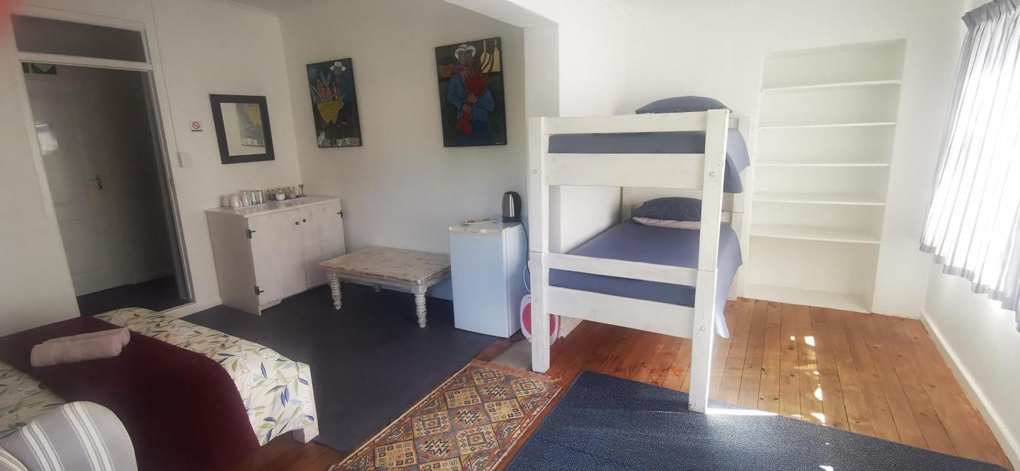 Hermanus Backpackers & Budget Accommodation Exterior photo